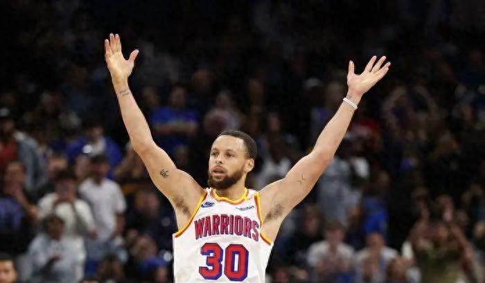 PG游戏-巴特勒回归赛场，赛事规则更新首场状态亮眼，TL观众沸腾！的简单介绍