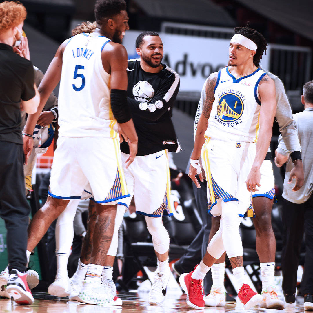 PG电子-蒂姆关键节点关键助攻，勇士带队取胜！的简单介绍